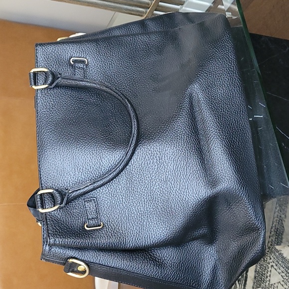 Black Leather Handbag - Picture 5 of 9